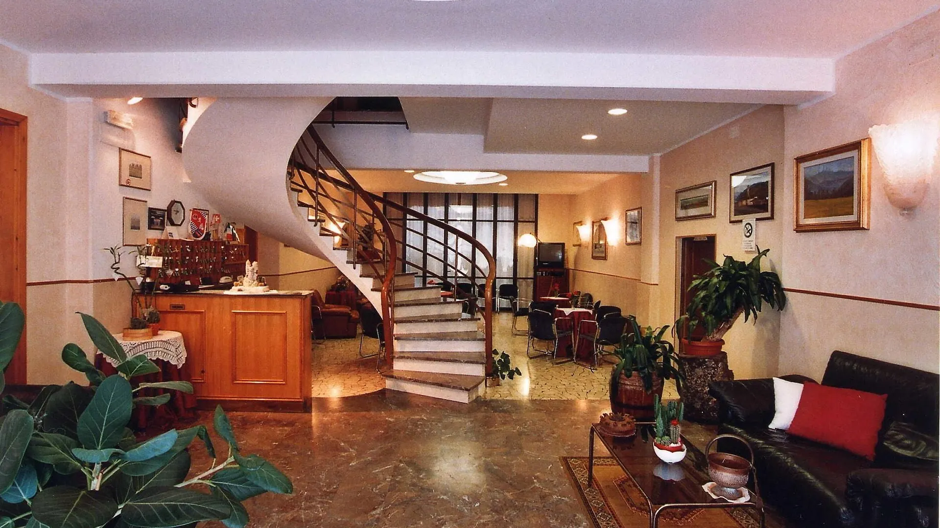Hotel Marrani Ronta