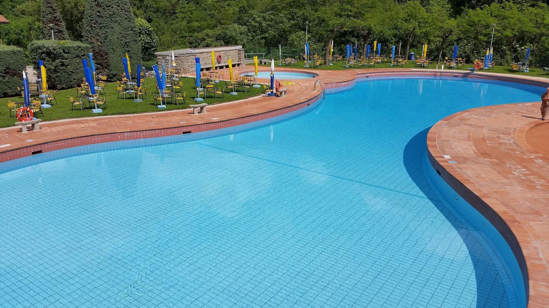 Hotel Marrani Ronta 3*,
